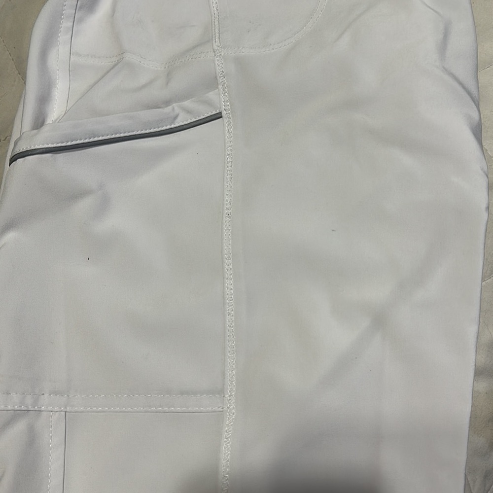Inifinity Scrub - Picture 3 of 4